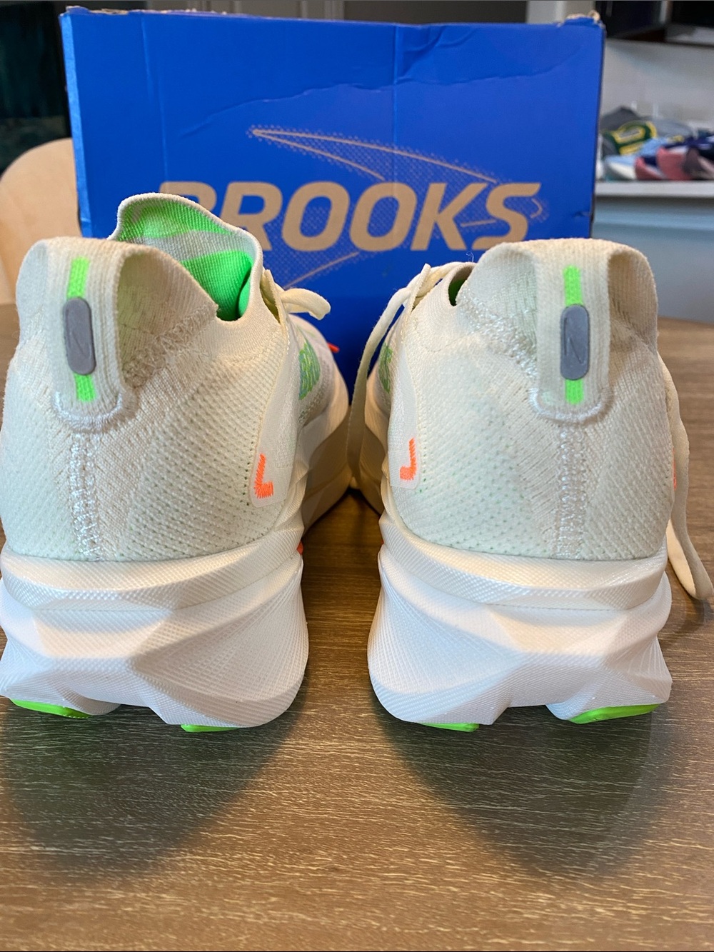 Brooks Hyperion Max 3, Women10 - Picture 5 of 10